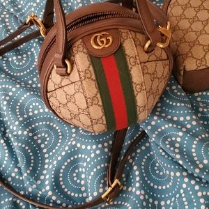 Gucci women cross body bag